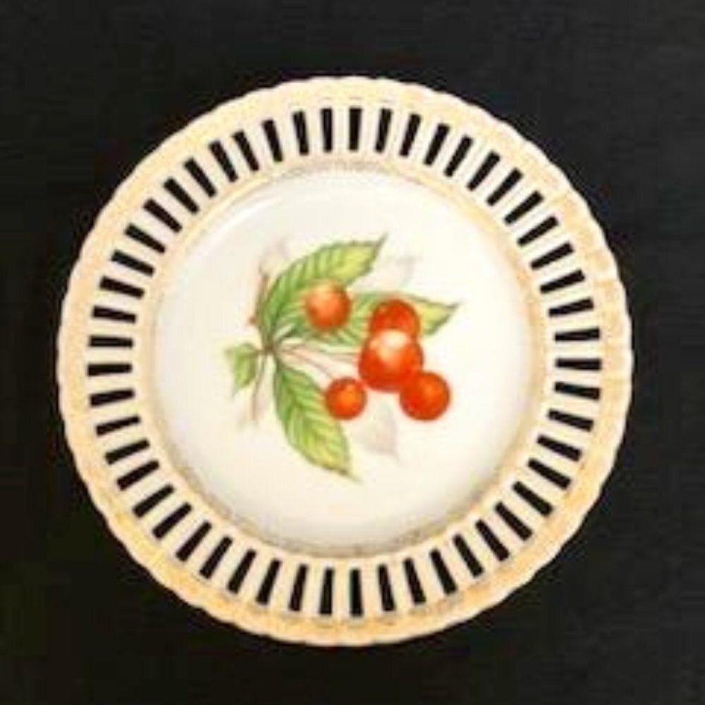 Vtg Ucagco‎ Porcelain Ceramic Fruit Plate Cherries 8" Reticulated Gilded Japan